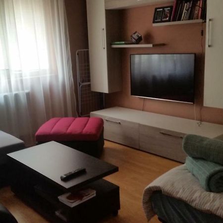 Sfanta Ecaterina - Garsoniera Alba Iulia Apartment Exterior foto