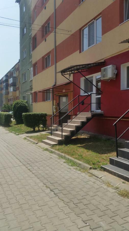 Sfanta Ecaterina - Garsoniera Alba Iulia Apartment Exterior foto